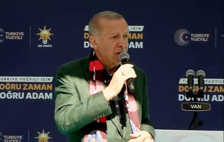 Tayyip Erdoğan, muhalefete yüklendi: Ülkemizi Suriyelileştirmek için can atıyorlar!
