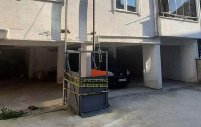 Bursa’da seyyar asansörün halatı koptu: 2 ölü, 2 yaralı
