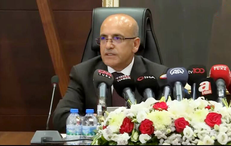 Mehmet Şimşek’ten ekonomi itirafı: Türkiye’nin başka seçeneği kalmadı