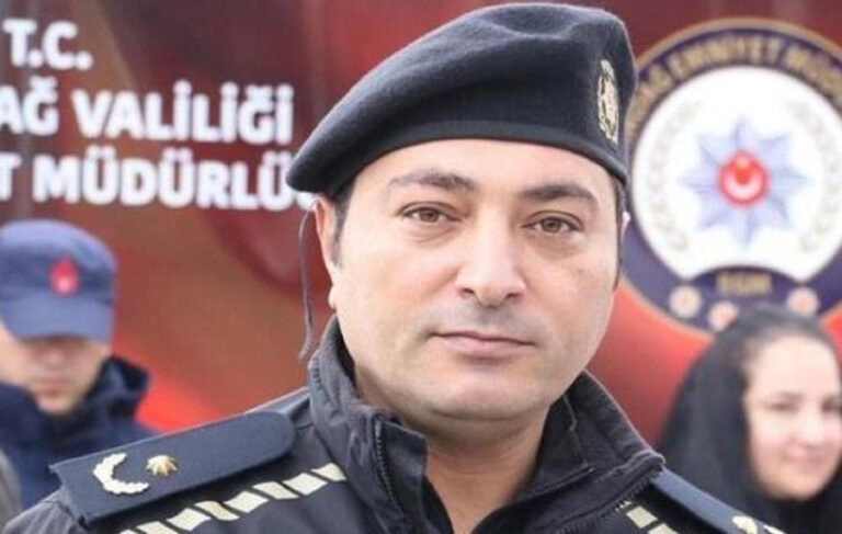 Depremzedelere gönderilen malzemeleri çalan emniyet müdürü tahliye edildi