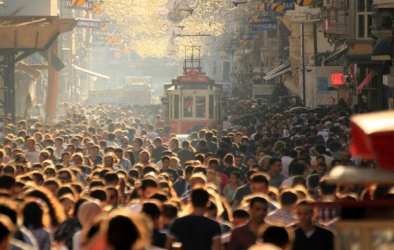 İstanbul’da yaşamanın maliyeti 73 bin 739 liraya yükseldi