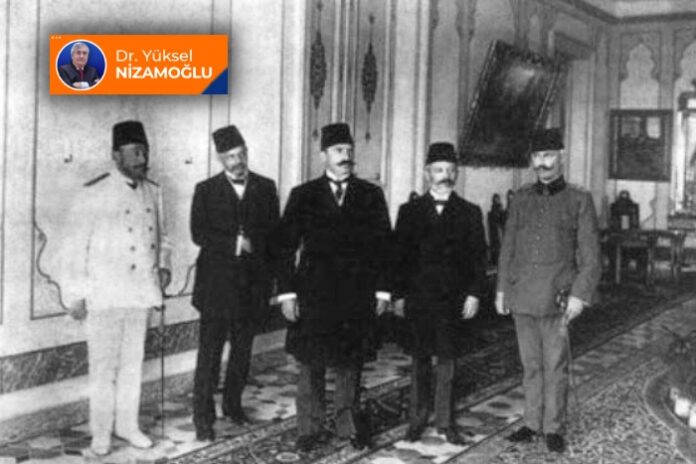 Abdülhamit'e hal' kararını tebliğ eden heyet 123