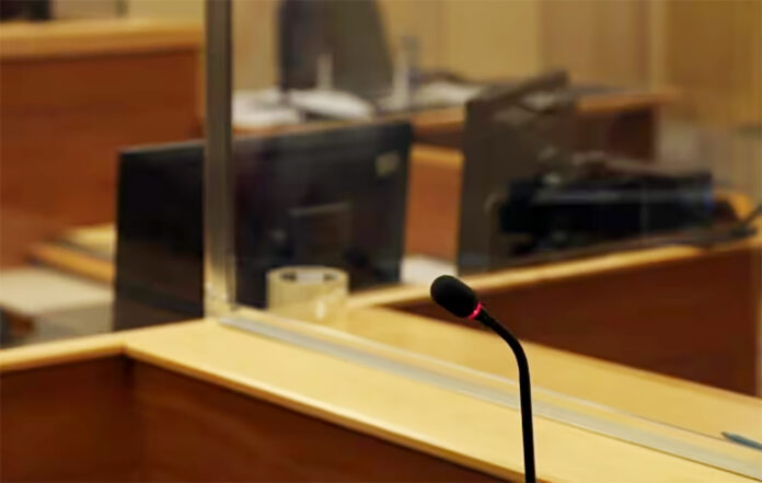 gizli-tanik-garson-10