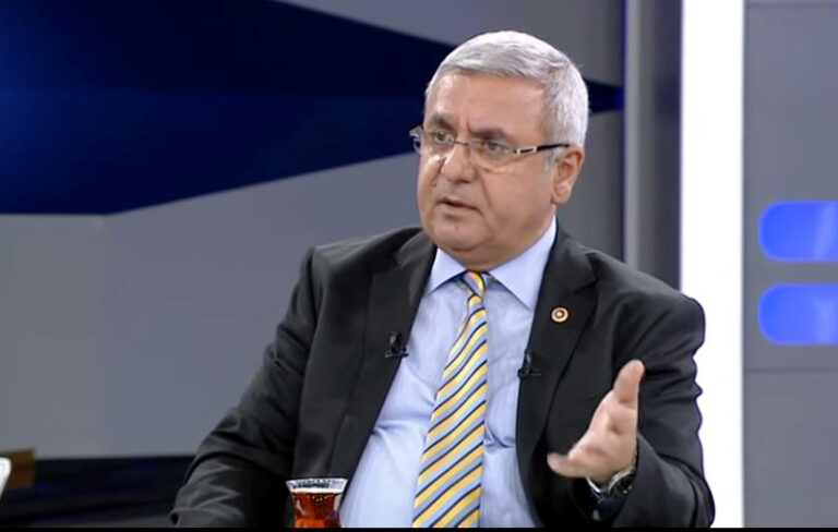Mehmet Metiner: Çapsız muhalefet olmasa, AK Parti’nin oyları çok daha düşük seviyede olacaktı