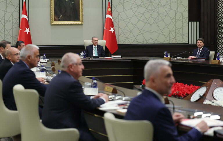 Cumhurbaşkanlığı Kabinesi toplanıyor: En düşük emekli maaşı ne kadar olacak?