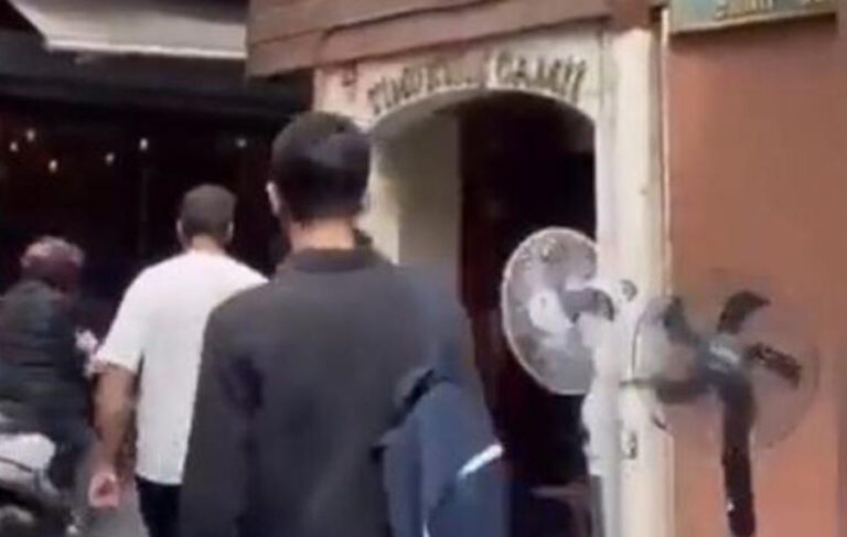 Yine hedef gösterildiler: ‘Filenin sultanlarıymış… bak bak…’