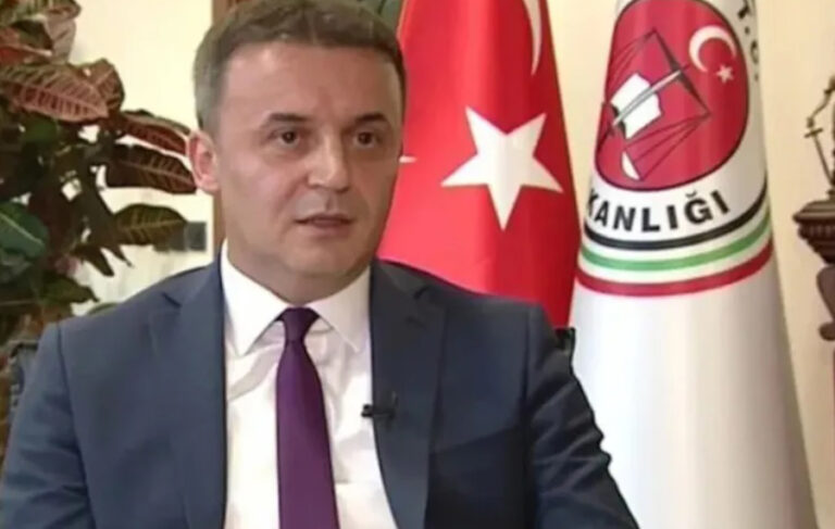 Pehlivan’dan Kocaman iddiası: Cinayet şüphelisi olan holding sahibi ile makamında gizlice görüşüp dosyası için devreye girdi