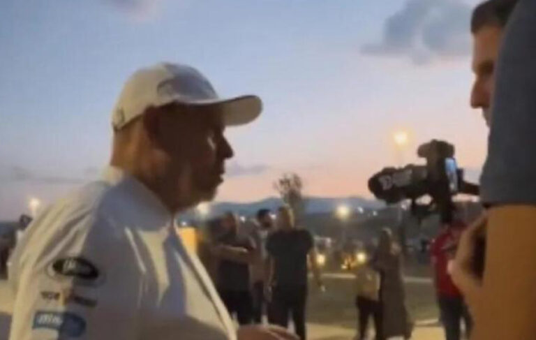 Mado’nun sahibi Kanbur’dan, ruhsatsız ve kaçak işyerlerini paylaşan gazeteciye küfür