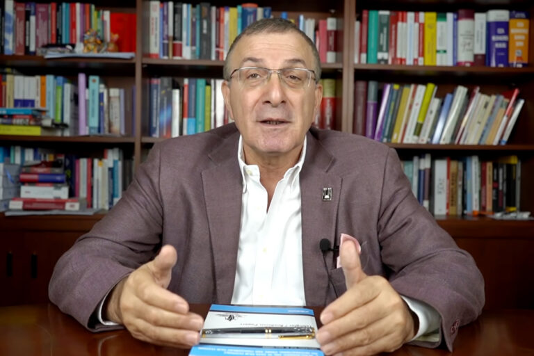Prof. Dr. Adem Sözüer: ”Ülkede keyfilik rejimi var; rakiplerini tasfiye ediyor”