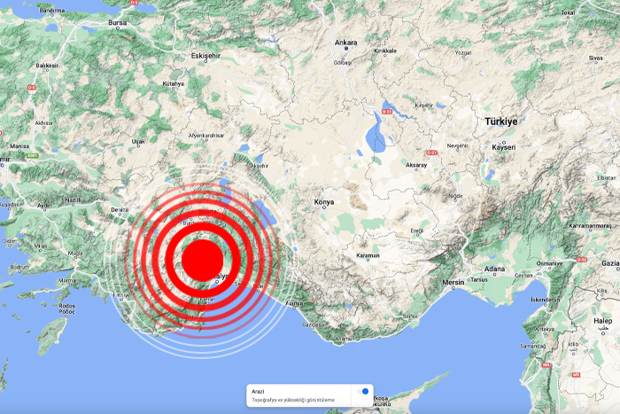 Antalya’da korkutan deprem