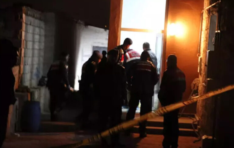 Kayseri’de cinayet; eşini kanlar içinde buldu