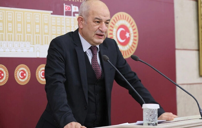CHP’li Ali Fazıl Kasap Saadet’e geçti; Saadet Partisi yeniden grup kuracak