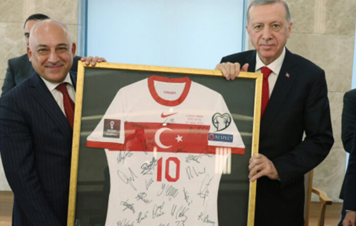 mehmet-büyükekşi