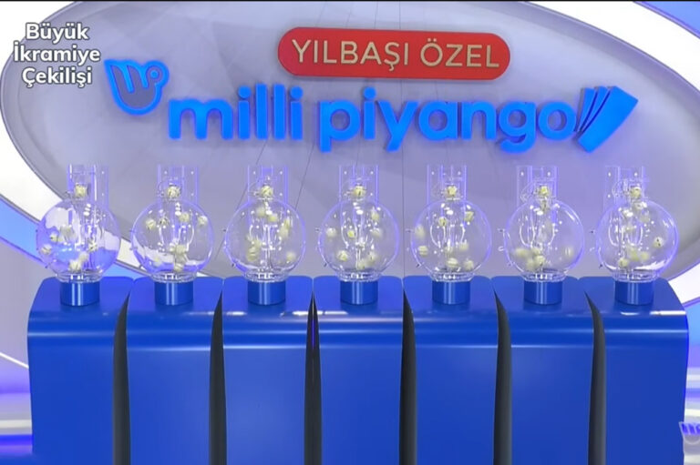 CHP’li Özgür Karabat: Devlete borcunu ödemeyen Demirören’in ikramiyesi de şaibelidir