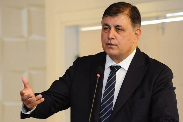 Cemil Tugay’dan ‘zorla tahliye’ kararına tepki: “Yalan, dolan, iftira ve çarpıtma!”