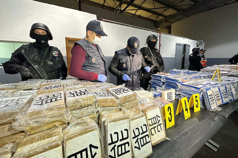 Fas’ta durdurulan bir gemide 1,48 ton kokain ele geçirildi; varış noktası Türkiye!