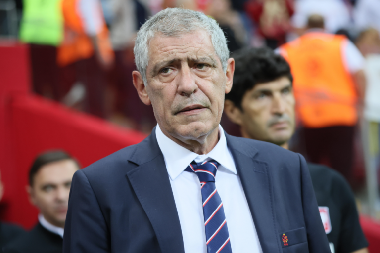 Beşiktaş’ın yeni teknik direktörü Fernando Santos oldu