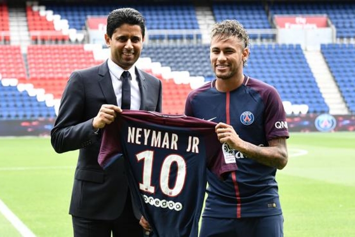 Paris’te Neymar skandalı; Fransız polisi Ekonomi Bakanlığını bastı