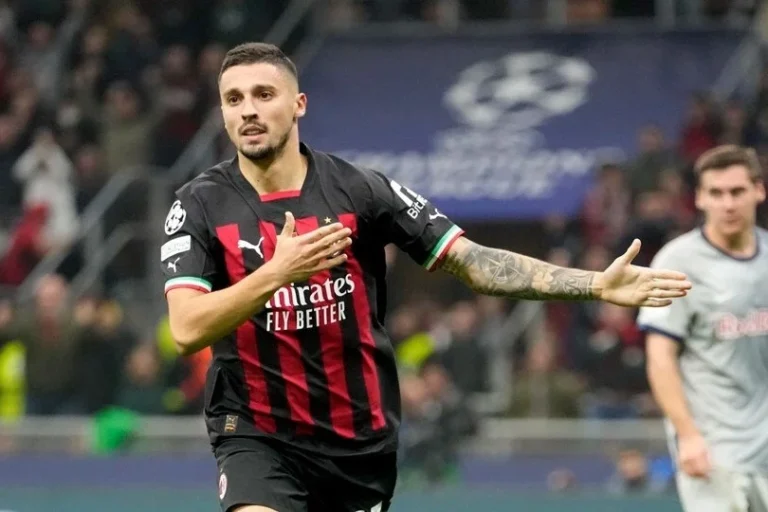 Fenerbahçe, ara transferde hız kesmiyor; son bomba Milan’dan Rade Krunic!