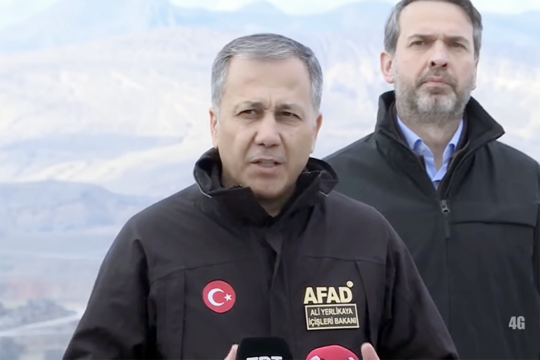 Ali Yerlikaya açıkladı; İliç’te arama kurtarma çalışmalarına ara verildi