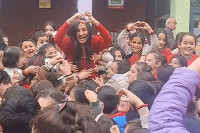 Sosyal medya Şule Öğretmeni konuşuyor; Her sabah derse böyle başlıyor