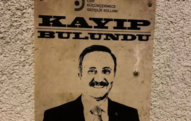 AKP’li aday hakkında afiş asan CHP’liler gözaltına alındı