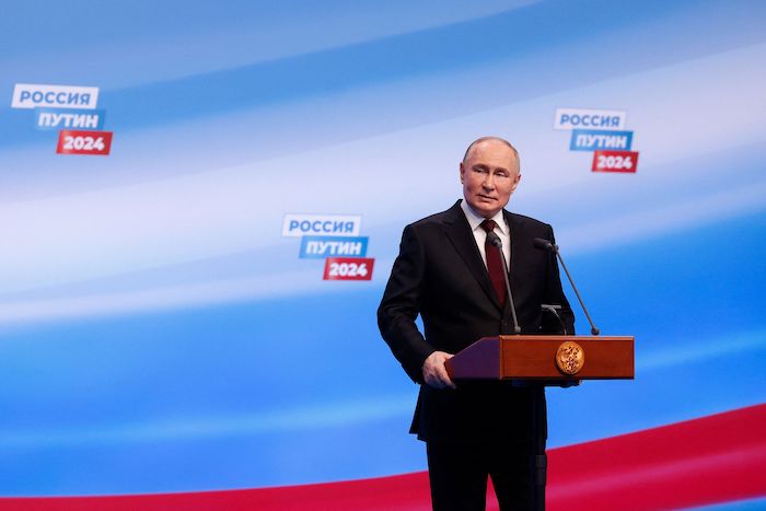 Göstermelik seçimler yapıldı; Putin 5’inci kez Devlet Başkanı