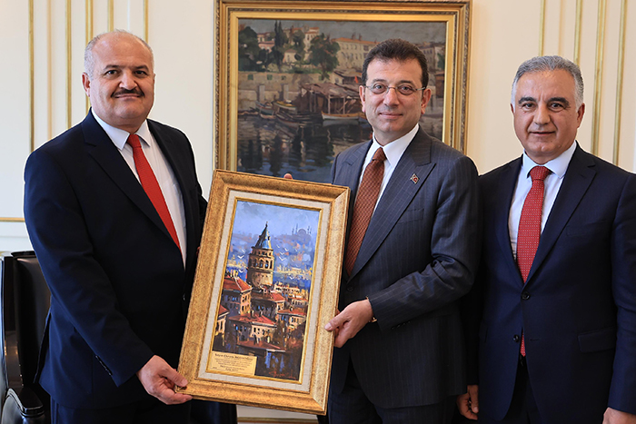 ‘Taksimetreleri yeniden kurdu’; Eyüp Aksu’dan İmamoğlu’na tebrik ziyareti