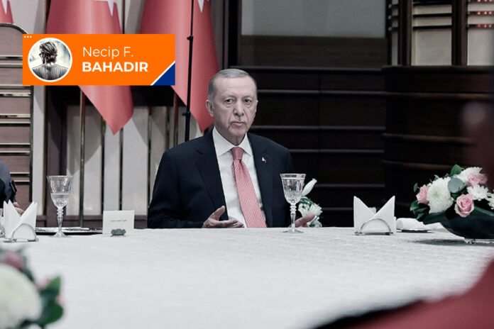 titanic-erdogan-100