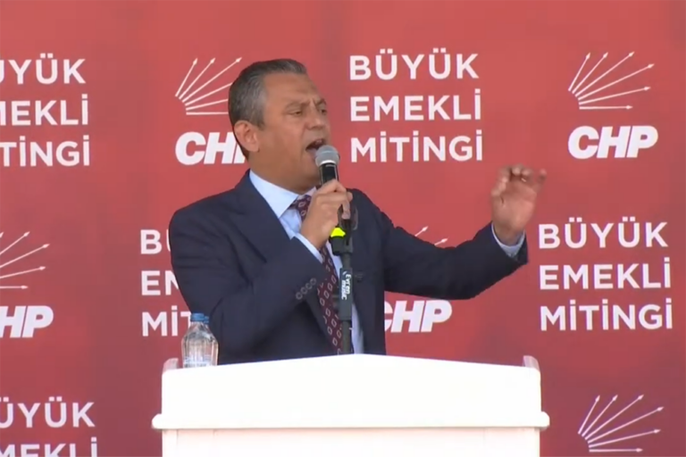 Özgür Özel, emekli mitingi