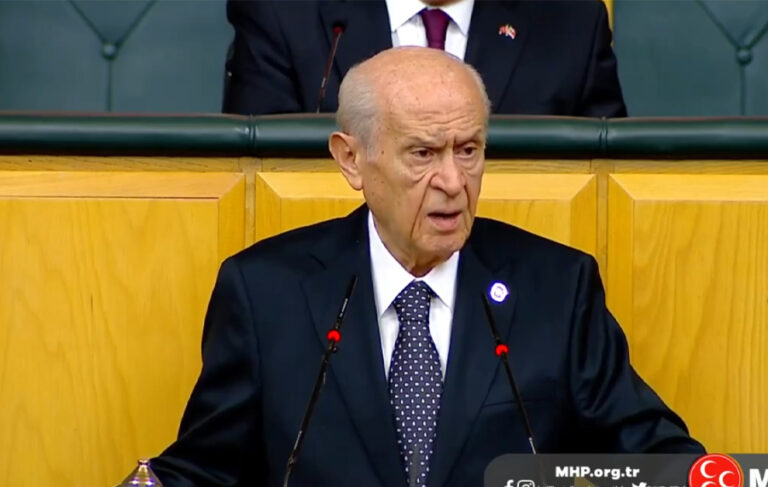 Bahçeli’den İmamoğlu’na Roma tepkisi: ‘Belediye bütçesini savuruyorlar, müsriflik yapıyorlar’