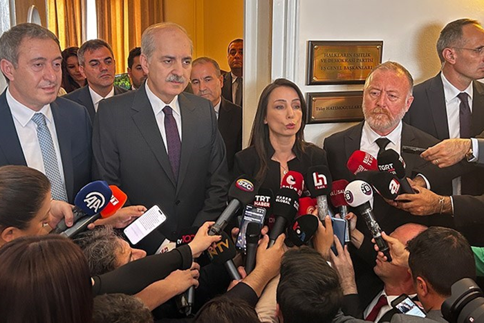 Kurtulmuş ‘yeni anayasa’ için DEM Parti’yi ziyaret etti