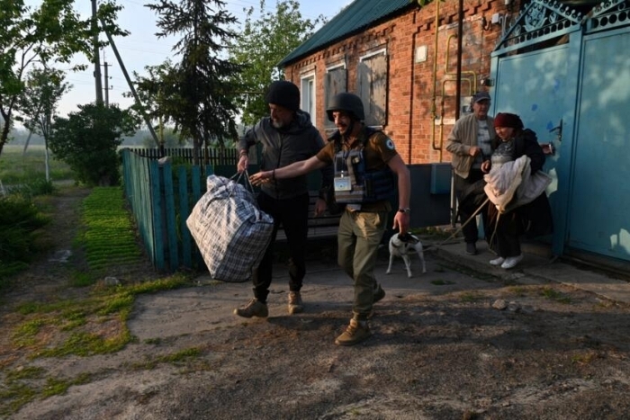 UKRAYNA | Rus ilerleyişi sürüyor, Ukraynalılar köyleri tahliye etti