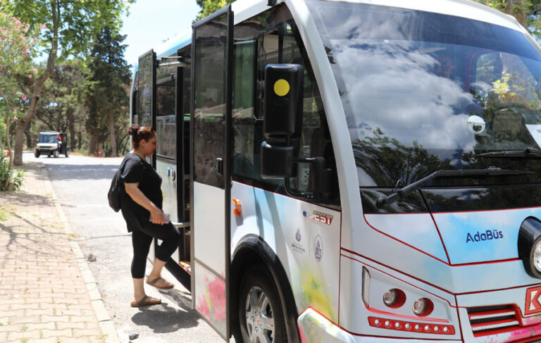 İBB: Adalar’da toplu ulaşım zorunluluk