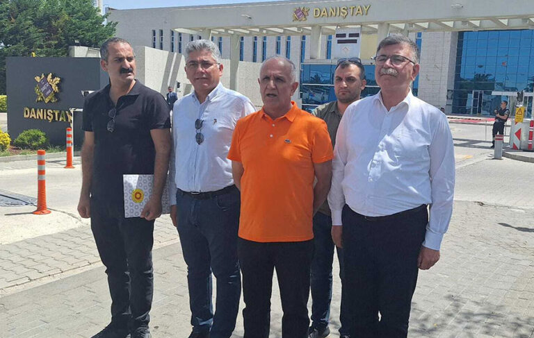 Müfredatı Geri Çekin Platformu, yeni müfredatın iptali istemiyle Danıştay’a başvurdu