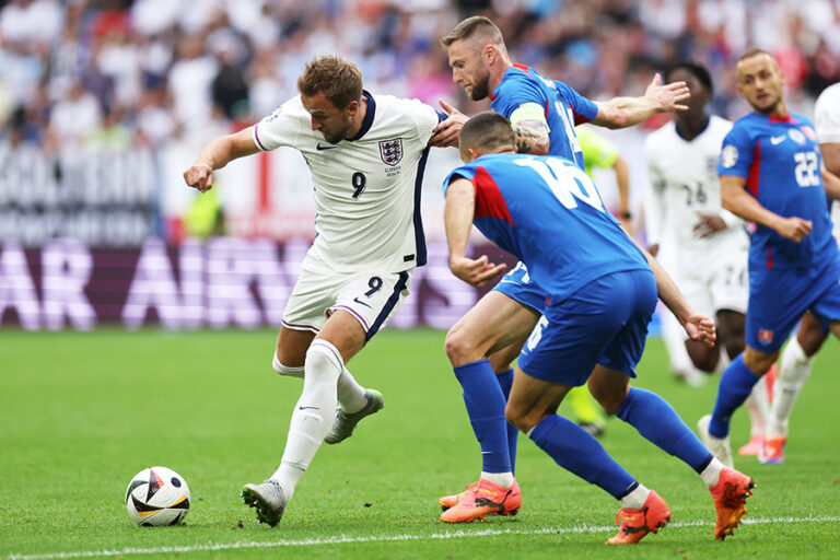 EURO 2024 | Uzatmalarda kupaya tutundu; üçüncü çeyrek finalist İngiltere