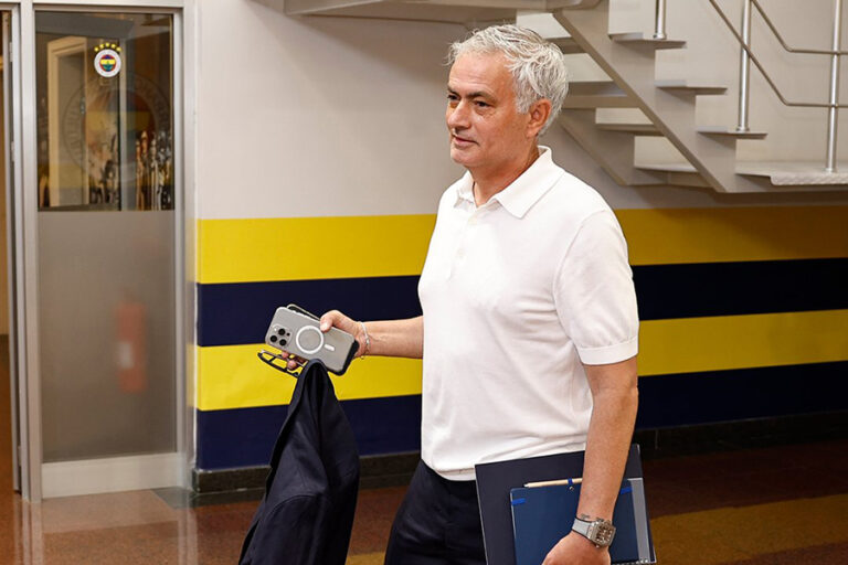 Ali Koç, Jose Mourinho’nun maliyetini açıkladı; ekibiyle birlikte yıllık 12 milyon Euro