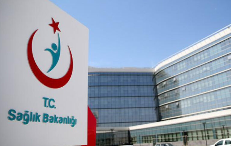 Sağlık Bakanlığı, ’25 yaş altı kadınların jinekolog randevusuna ‘evli’ olma şartı getirildi’ iddiasını yalanladı