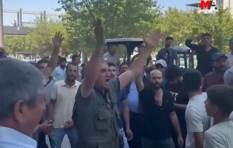 Şanlıurfa’da çiftçiler DEDAŞ’ı protesto etti