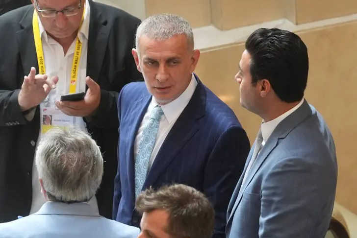 Rejimin desteklediği Mehmet Büyükekşi kaybetti; TFF’nin yeni başkanı İbrahim Hacıosmanoğlu