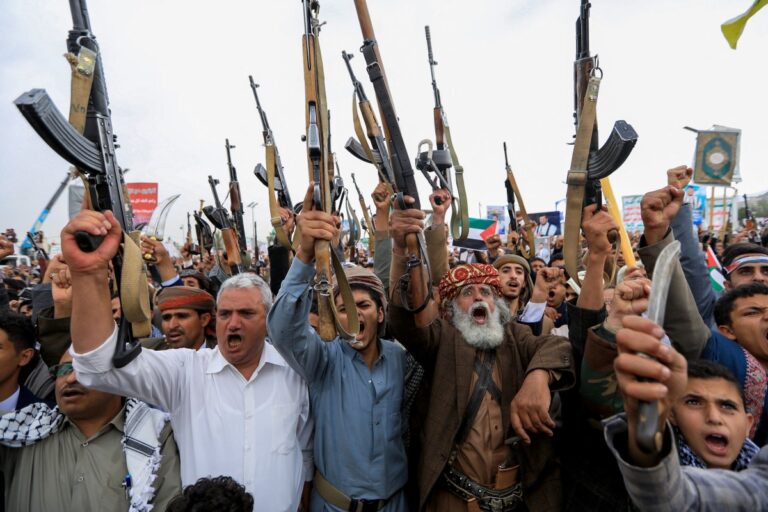 Yemen’den İsrail’e füze saldırısı; Husiler de savaşa dahil oldu