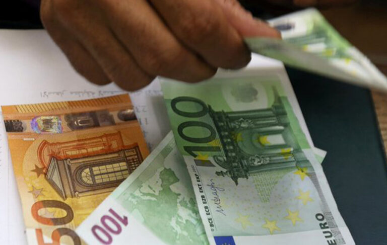 Tarihi rekor: Euro ilk kez 40 lirayı gördü