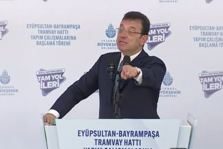 Bilirkişinin adını vermişti: İmamoğlu kürsüde konuşurken jet hızıyla soruşturma açıldı