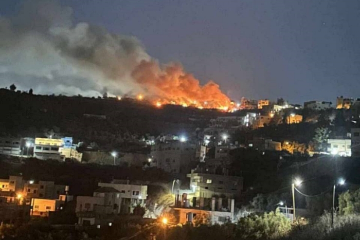 İsrailli yerleşimciler Batı Şeria’da bir köyü ateşe verdi