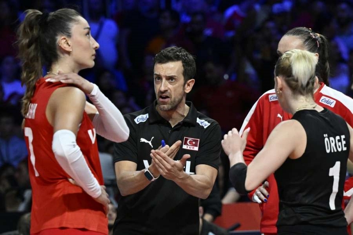 Filenin Sultanları’nın antrenörü Daniele Santarelli, eşine 4. kez mağlup oldu