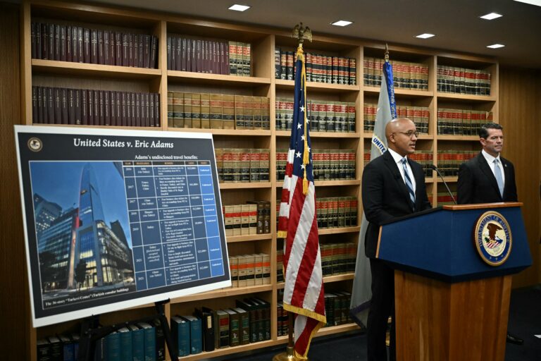 New York Belediye Başkanı hakkındaki iddianame açıklandı: Türk hükümetinden rüşvet almakla suçlanıyor