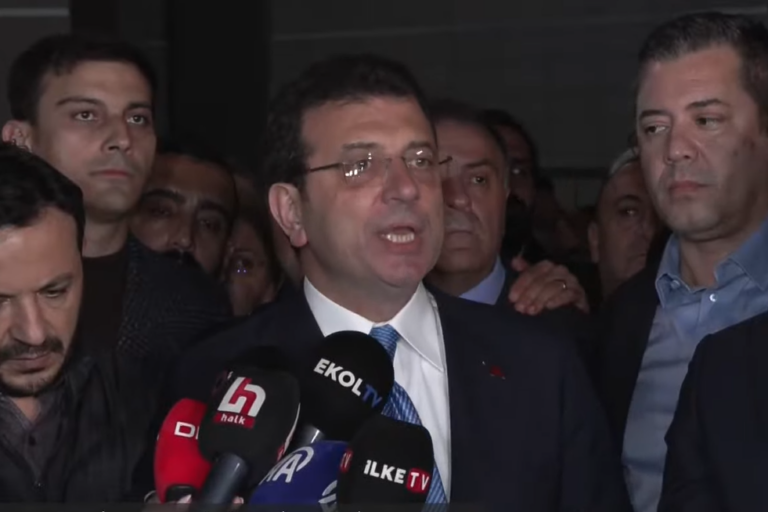 Ekrem İmamoğlu, Çağlayan Adliyesi’nde: “Hangi filmin fragmanını izlettiğinizi görüyoruz!”