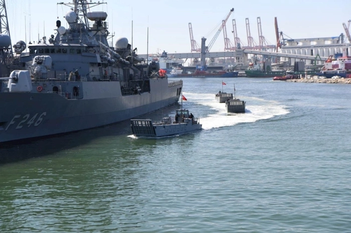 MSB’den Lübnan’daki tahliyeye ilişkin açıklama: “İki gemimiz Lübnan’a ulaştı”