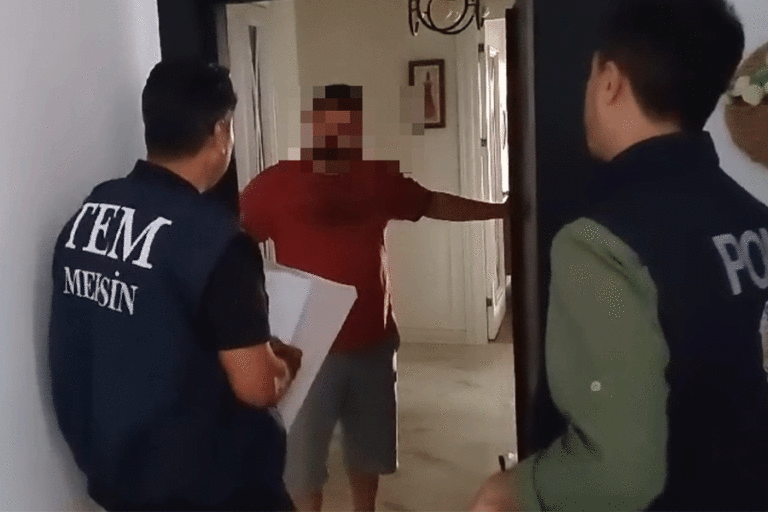 Mersin’de nefret operasyonu: 13 gözaltı