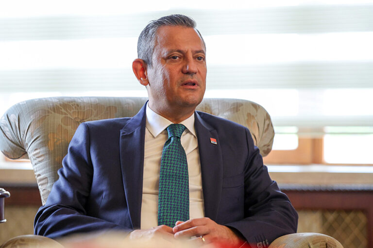 Özgür Özel’den ‘çözüm’ açıklaması: “Selahattin Demirtaş’ı dışlarsanız bu süreç ilerleyemez”